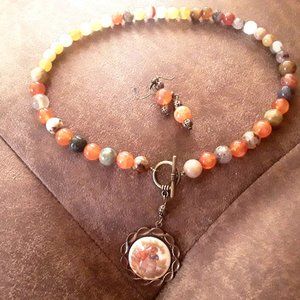 Cracked agate, vintage medallion decal, bronze, earrings, set.